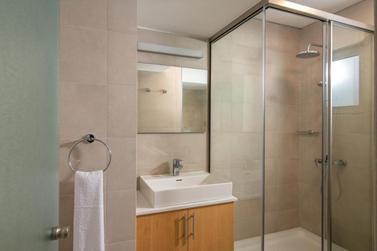 Ariadni Suites Karteros Luaran gambar