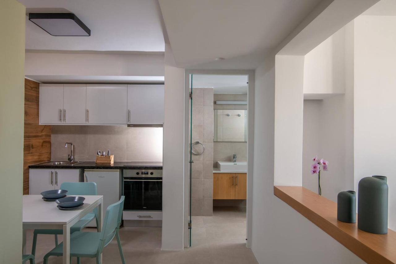 Ariadni Suites Karteros Luaran gambar